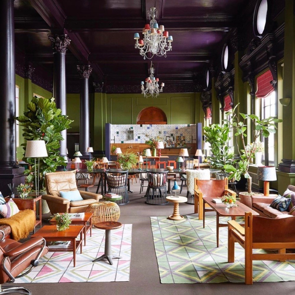 Legacy Lounge for Harding & Read