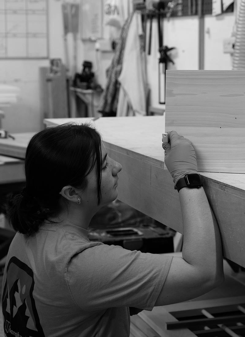 The wisdom of apprentices