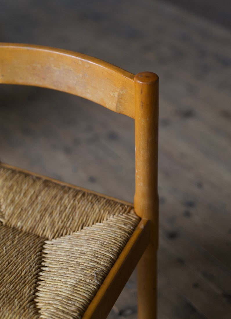 A set of eight Carimate single chairs