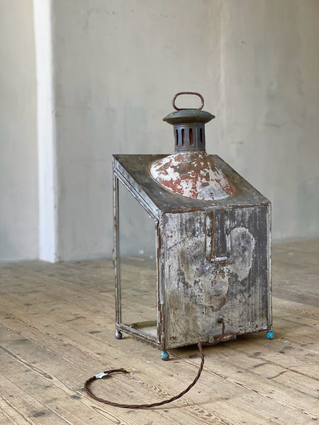A large railway wall lantern 2