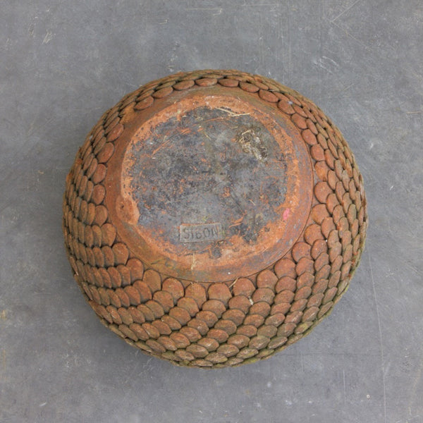 A pair of ‘Sibon’ terracotta pots