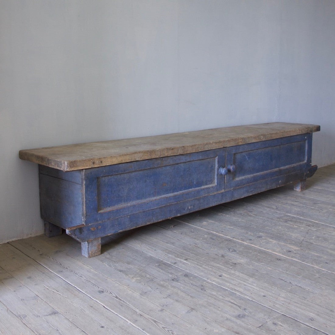 An Italian bench cupboard