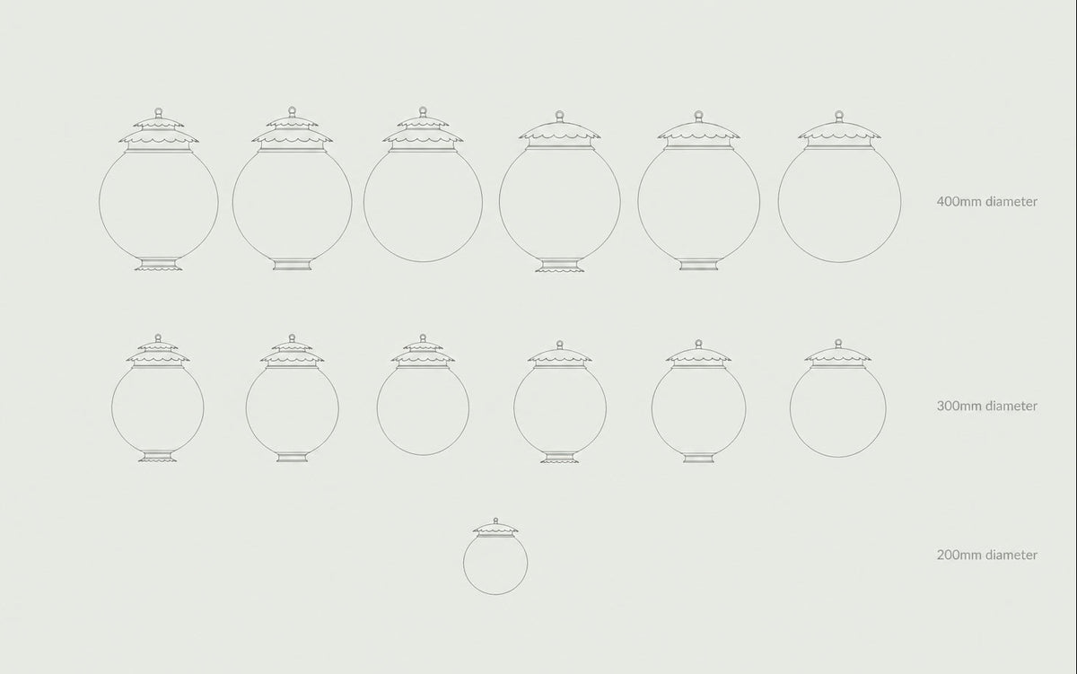 A minimalist line drawing showing multiple corolla globe lantern outlines arranged in rows, with diameter labels on the right side (400mm, 300mm, 200mm). This functions as a size reference rather than a standard product photo, so subject_type is Measurement Chart.
