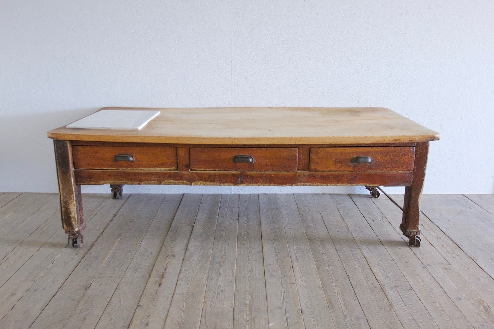 A C19th English preparation table