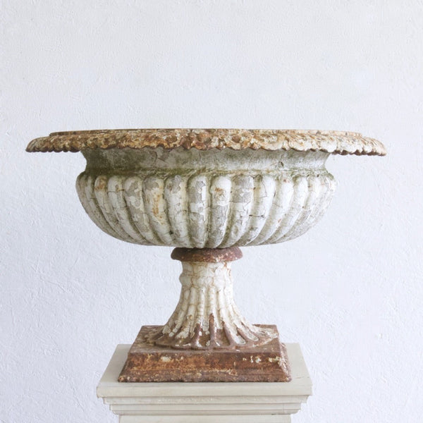 A C19th campagna urn
