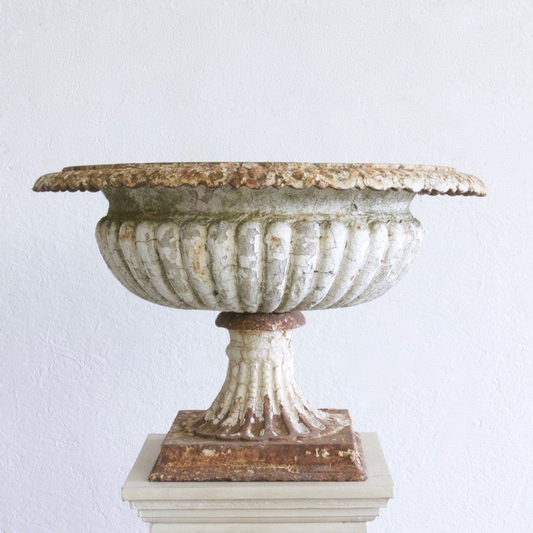 A C19th campagna urn