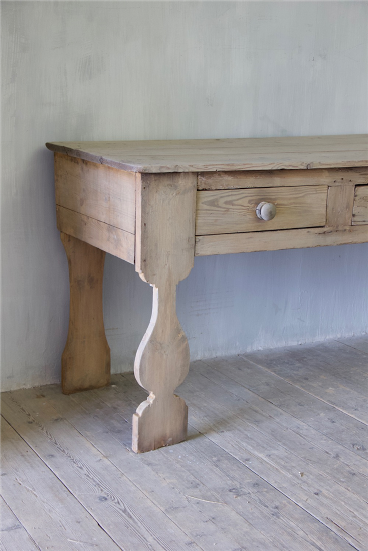 A C18th English dresser base