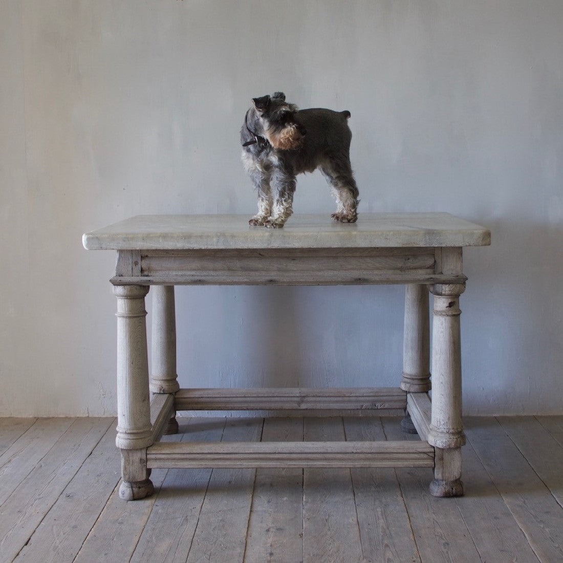 An Elizabethan table
