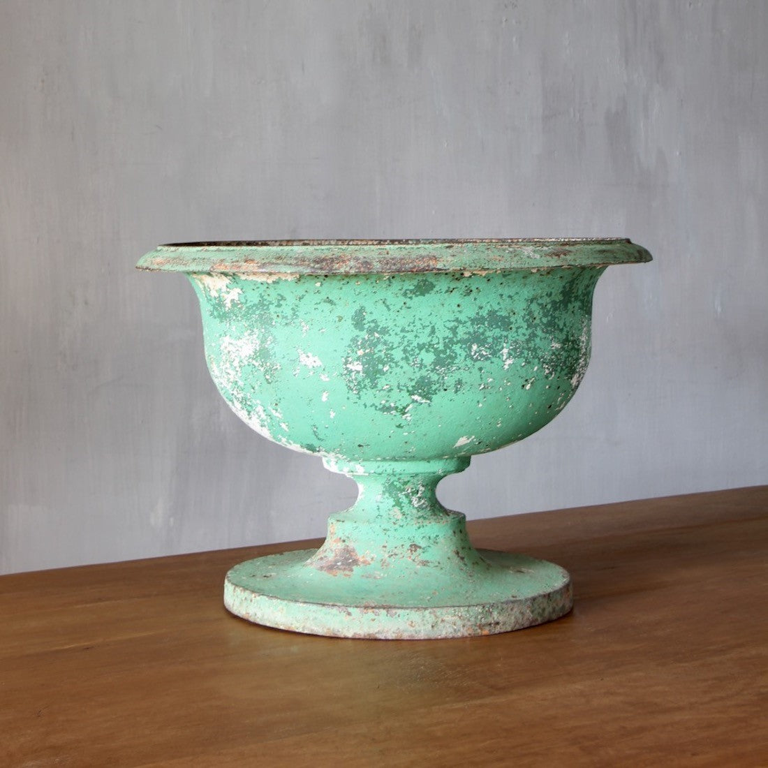 A classical nineteenth century wine cooler