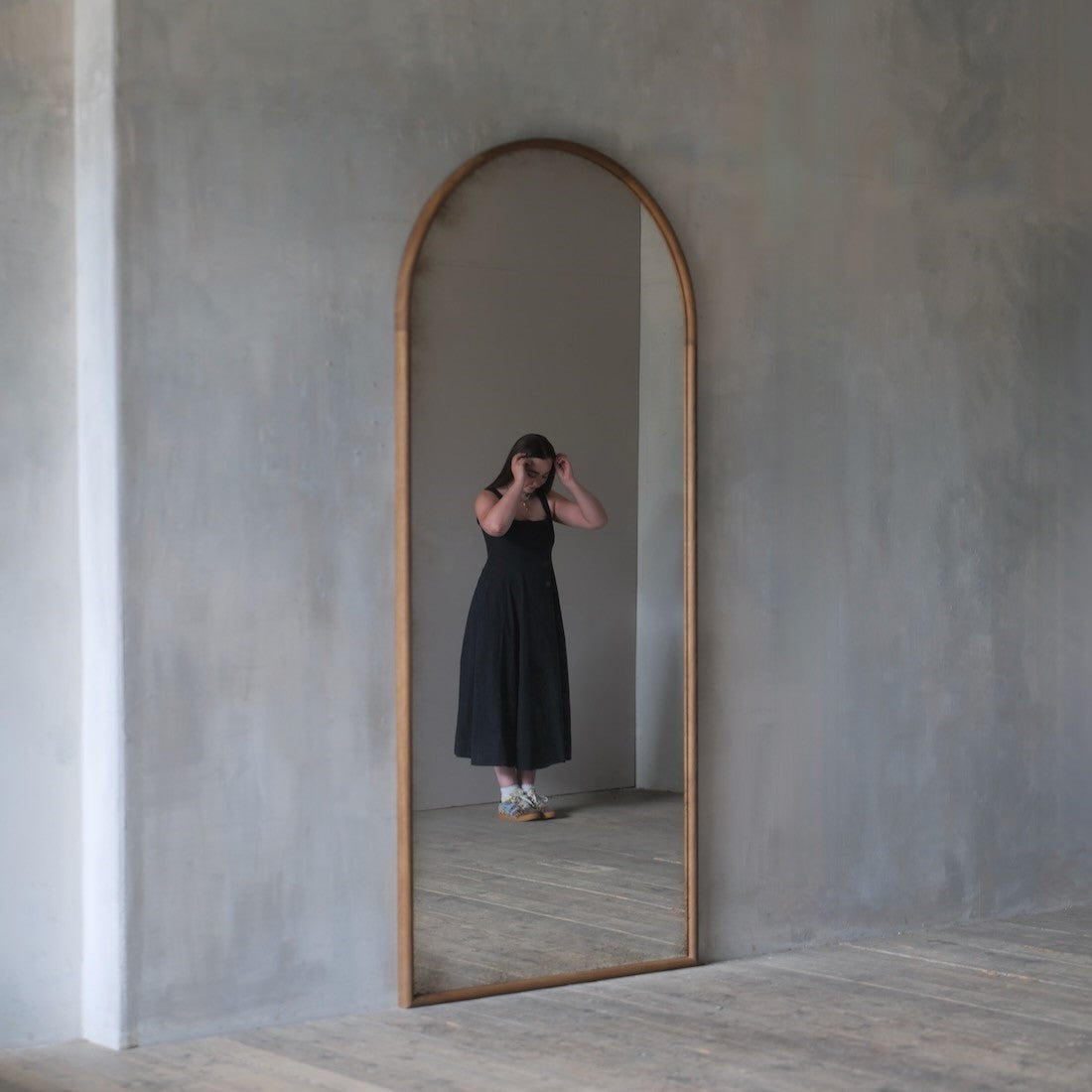 The newlight mirror