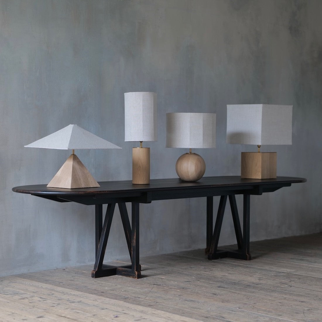 The form lamp | pyramid
