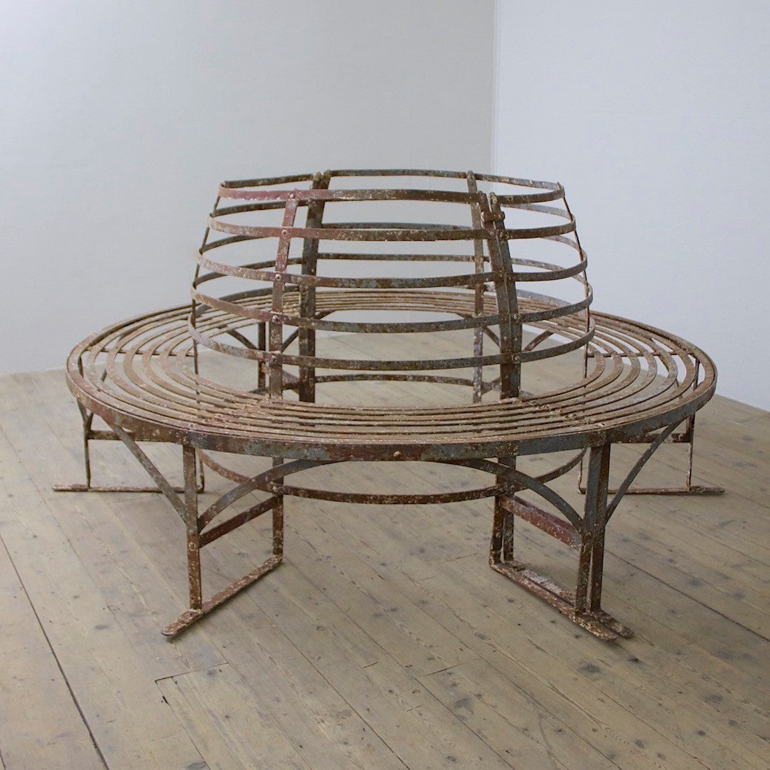 An early C19th tree seat