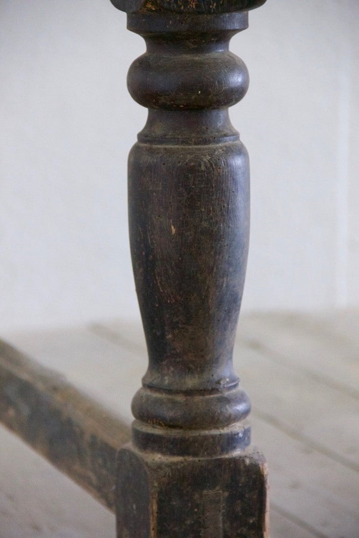 A C19th Irish refectory table