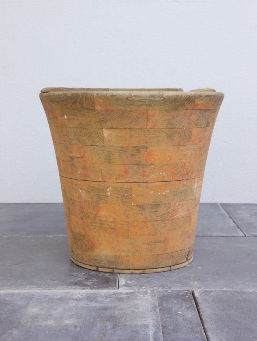A wooden 'brick' tub