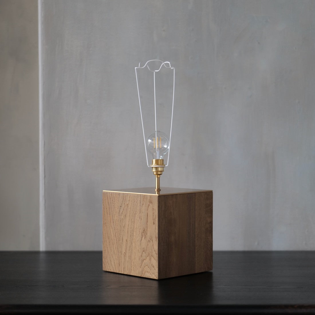 The form lamp | cube