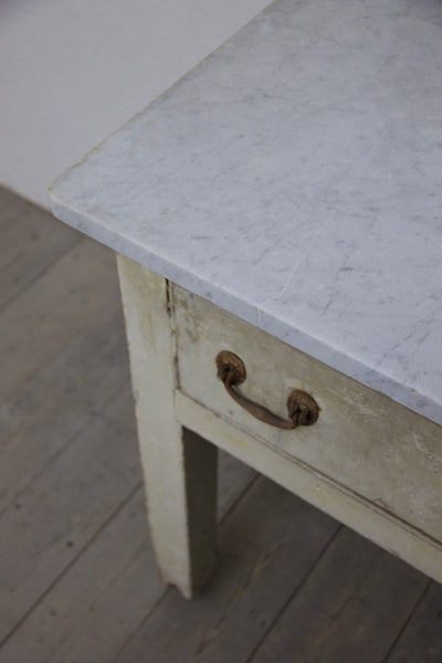 A C19th English country house dresser