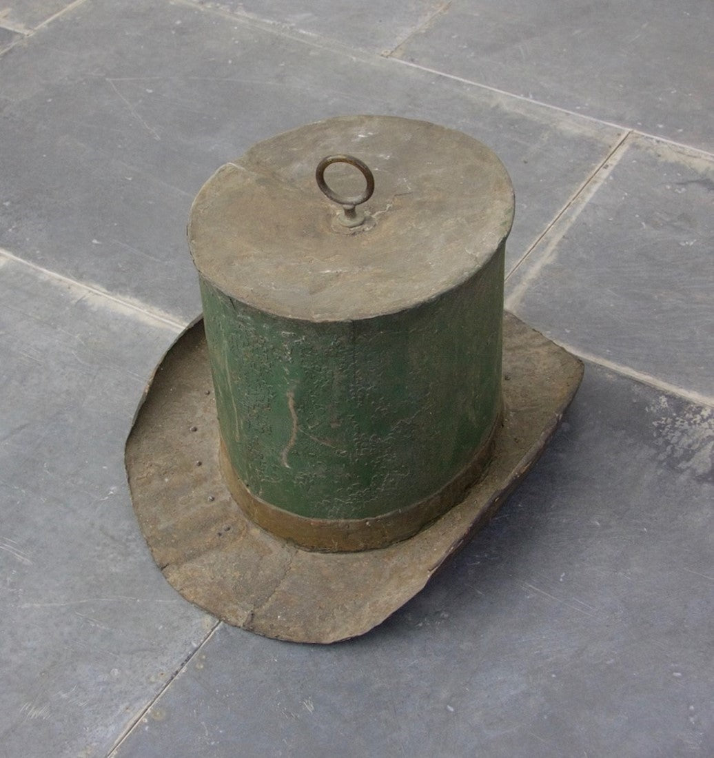 A C19th hatter's shop sign