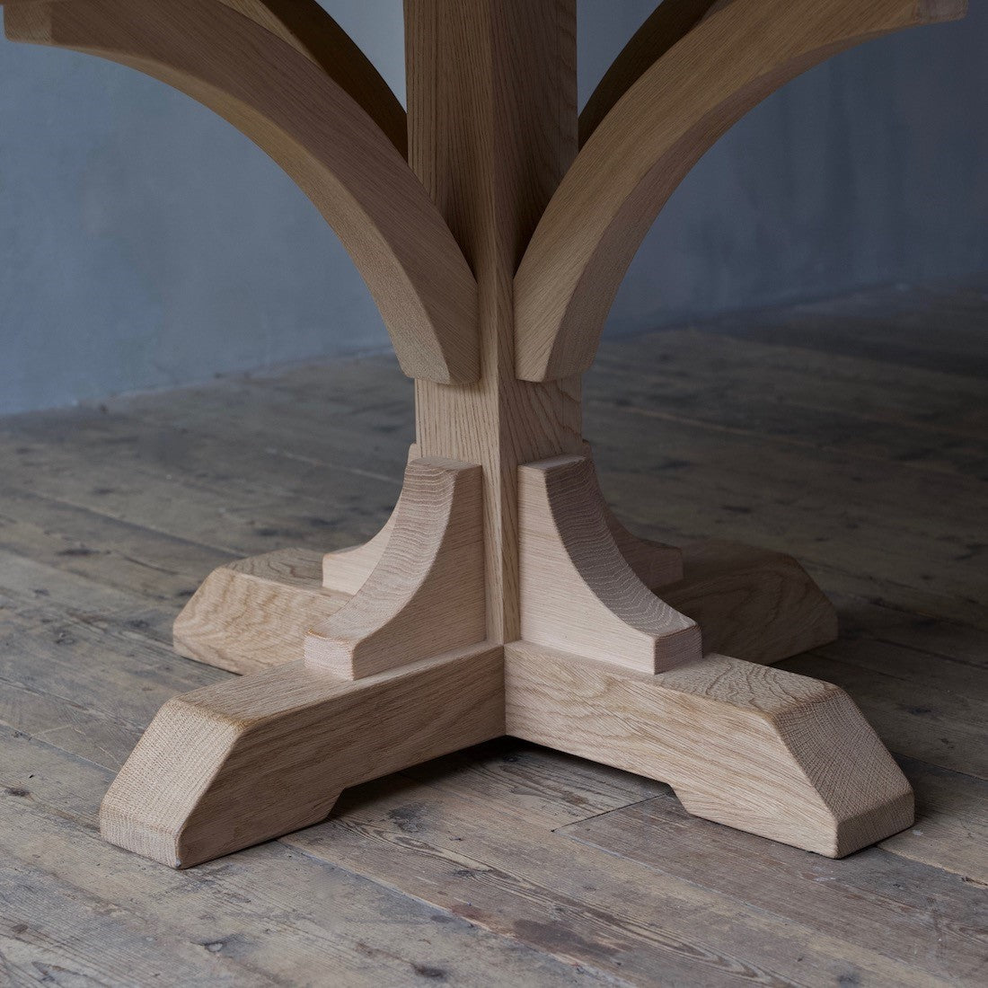 The fotheringhay table (circular)