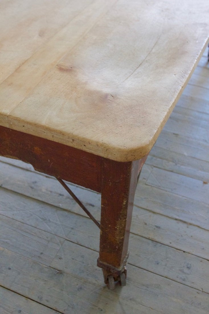 A C19th English preparation table