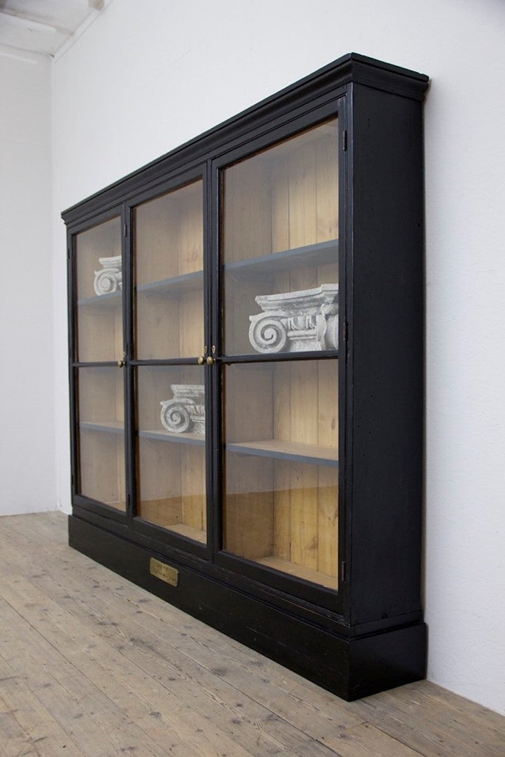 A C19th museum cabinet