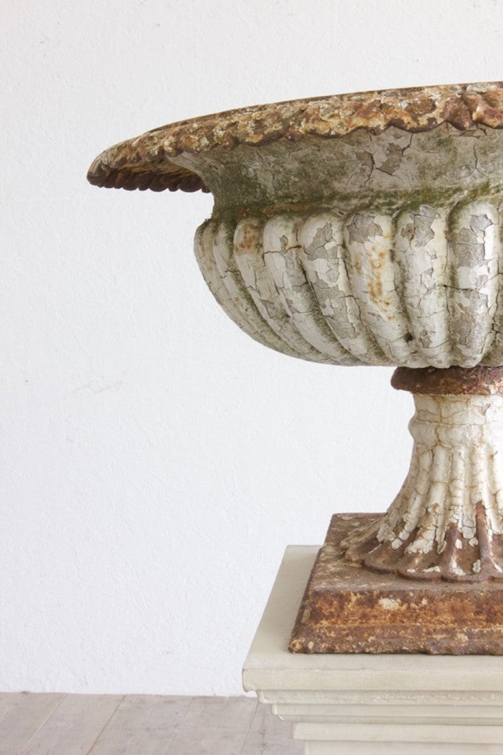 A C19th campagna urn