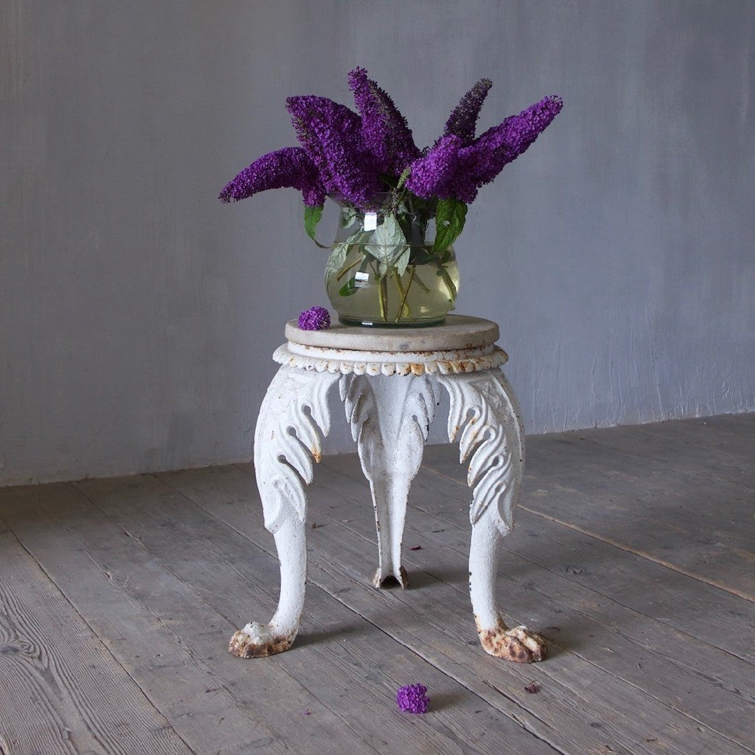 A 19th century plant stand