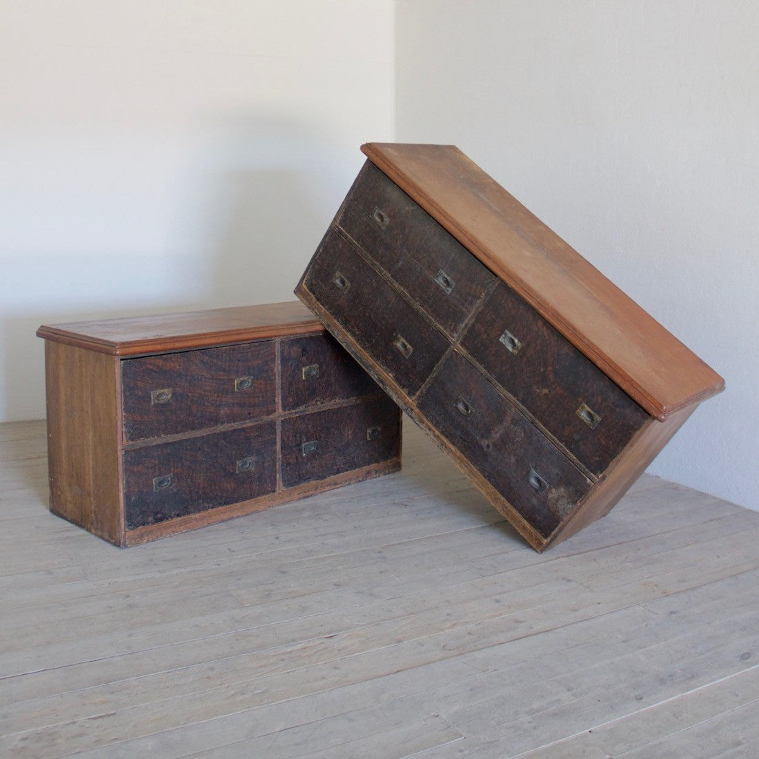 A pair of Draper's counters
