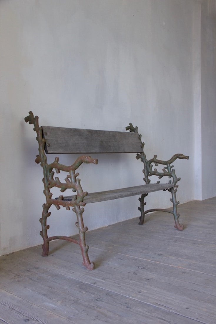 A serpent bench
