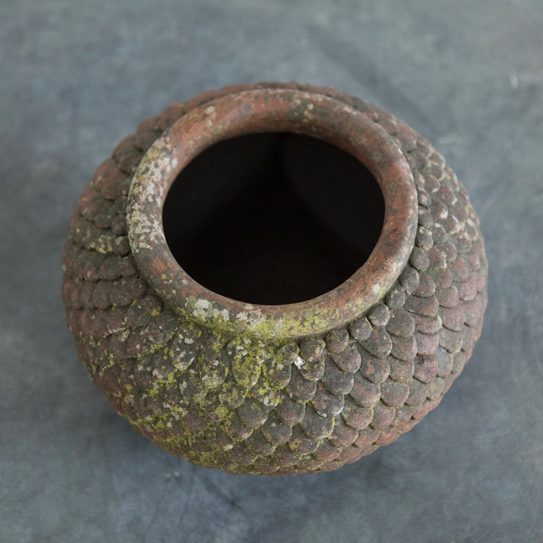 A pair of ‘Sibon’ terracotta pots