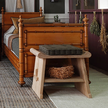 A pair of oak grecian benches | 2023