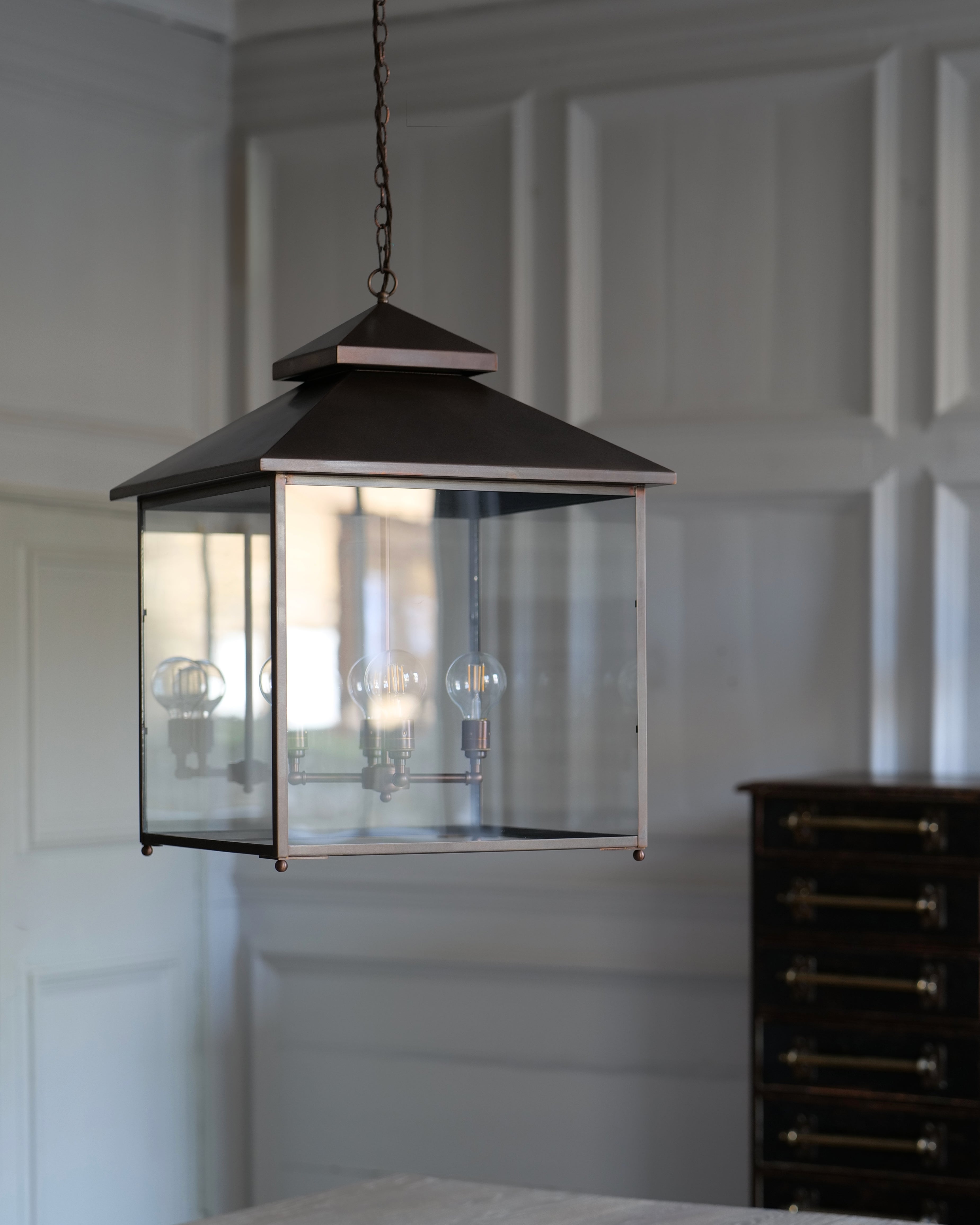 A 560mm galley lantern with 4-way centre | 2025