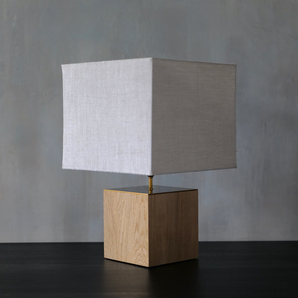 The form lamp | cube