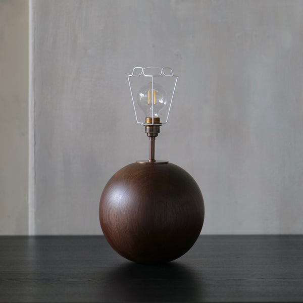 The form lamp | sphere