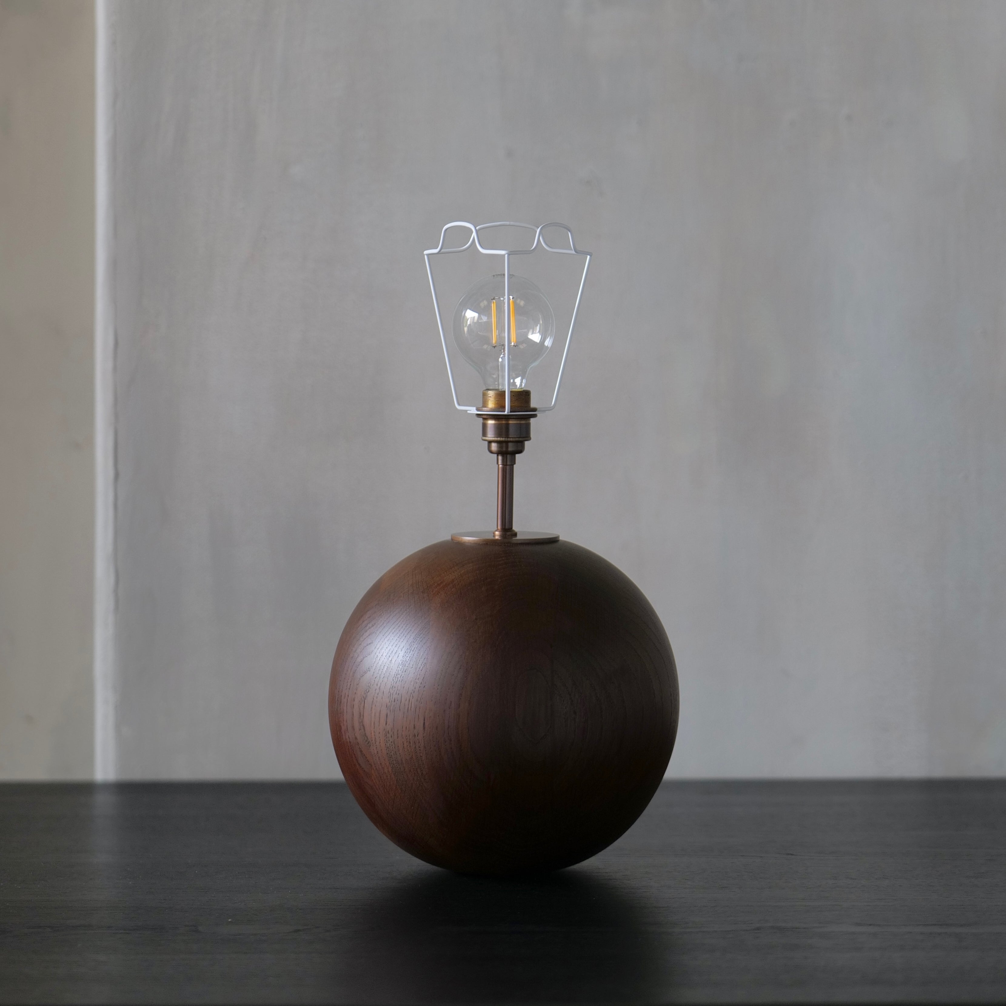 The form lamp | sphere