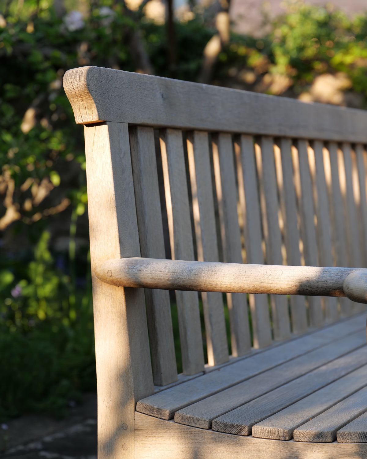 The peacock garden seat