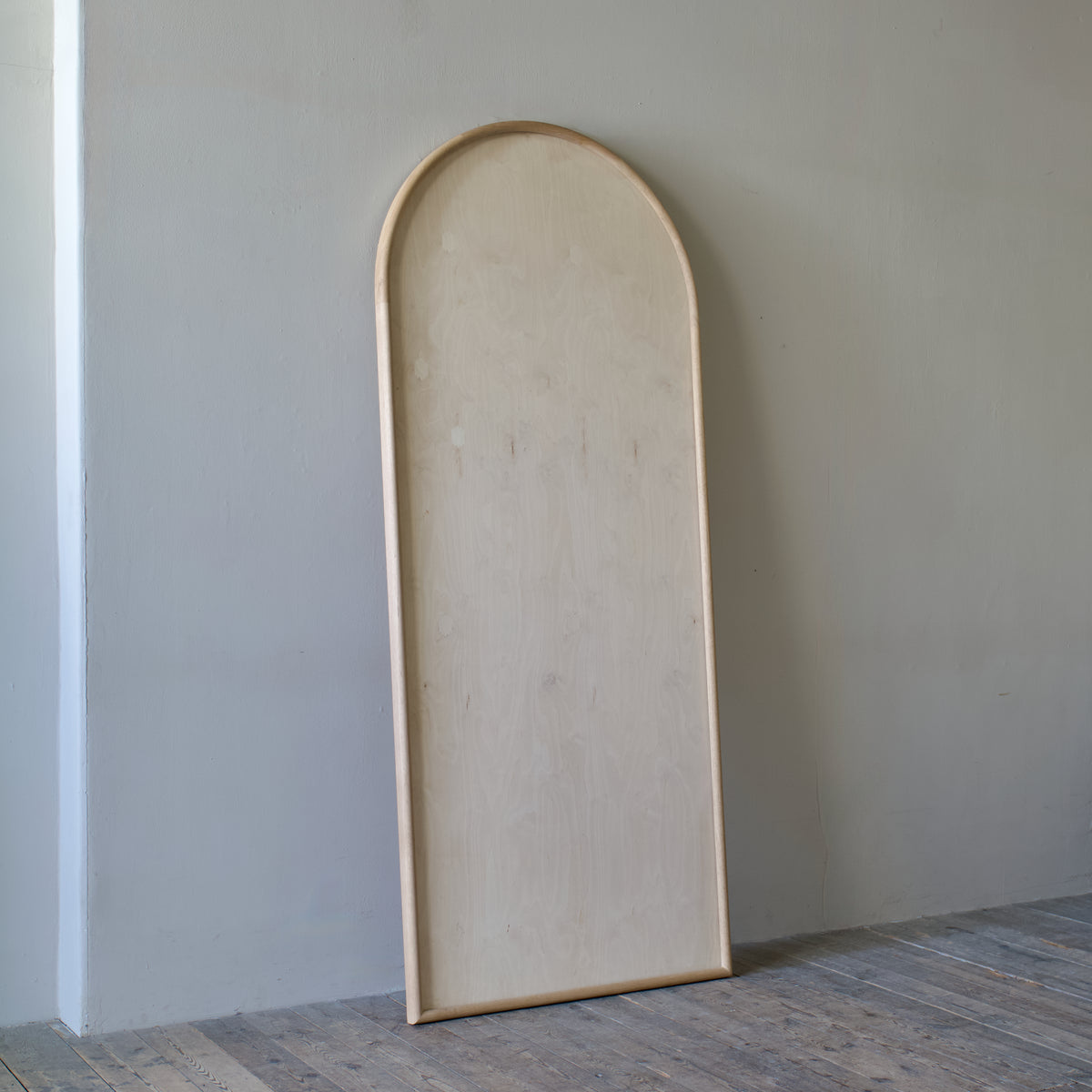 A newlight mirror frame | 2026