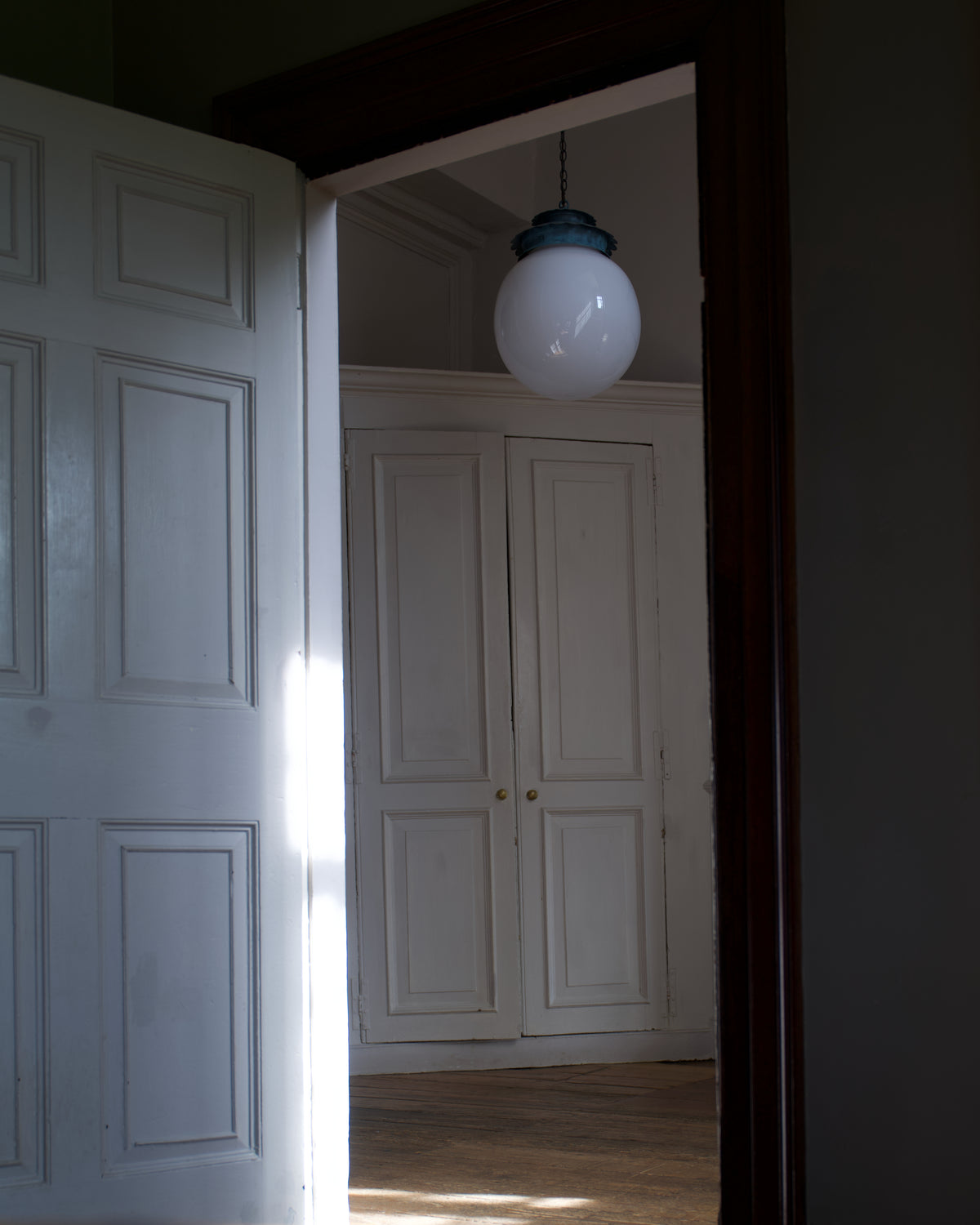 The corolla globe lantern