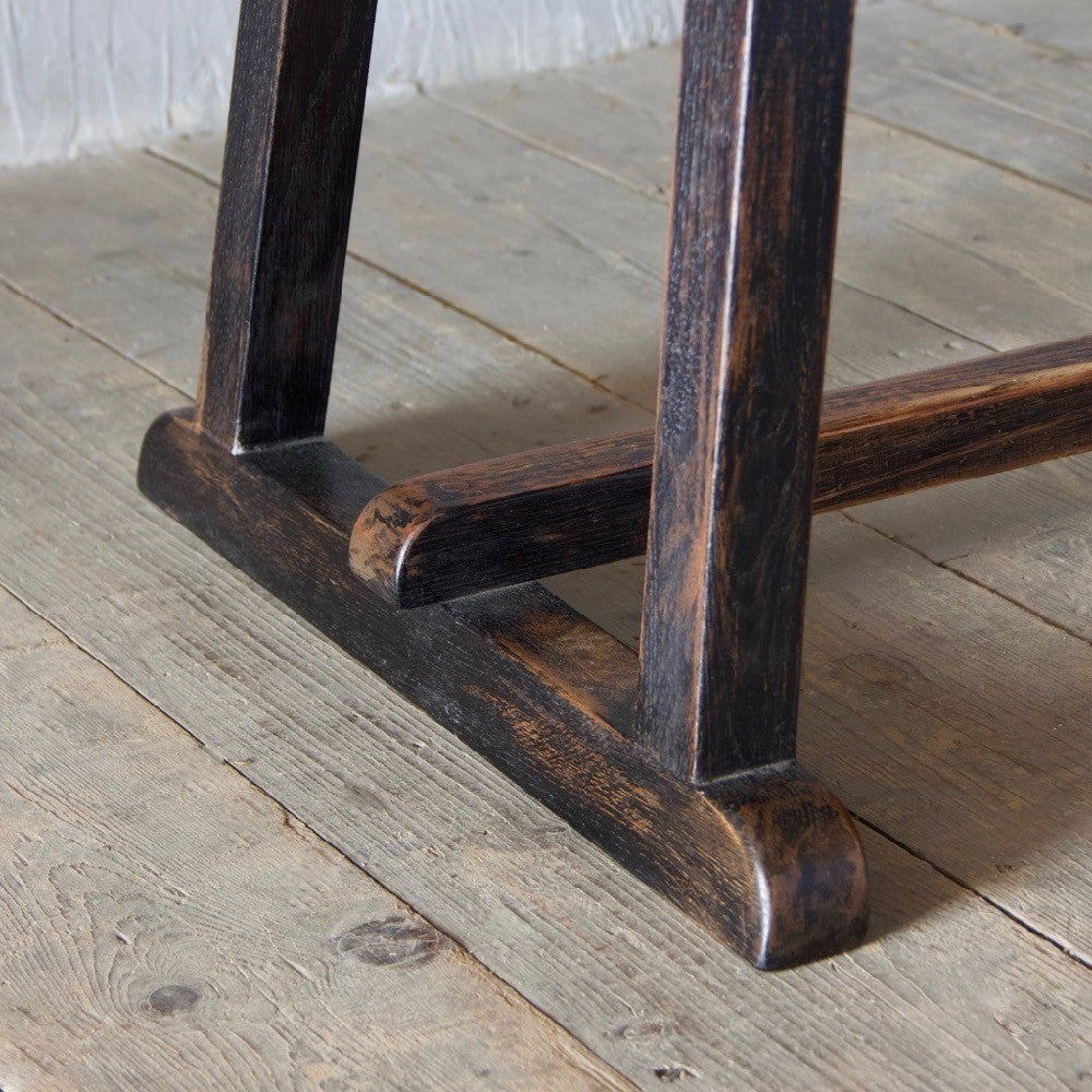 The pyramid table