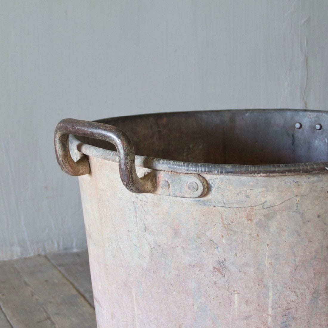 A steel tub