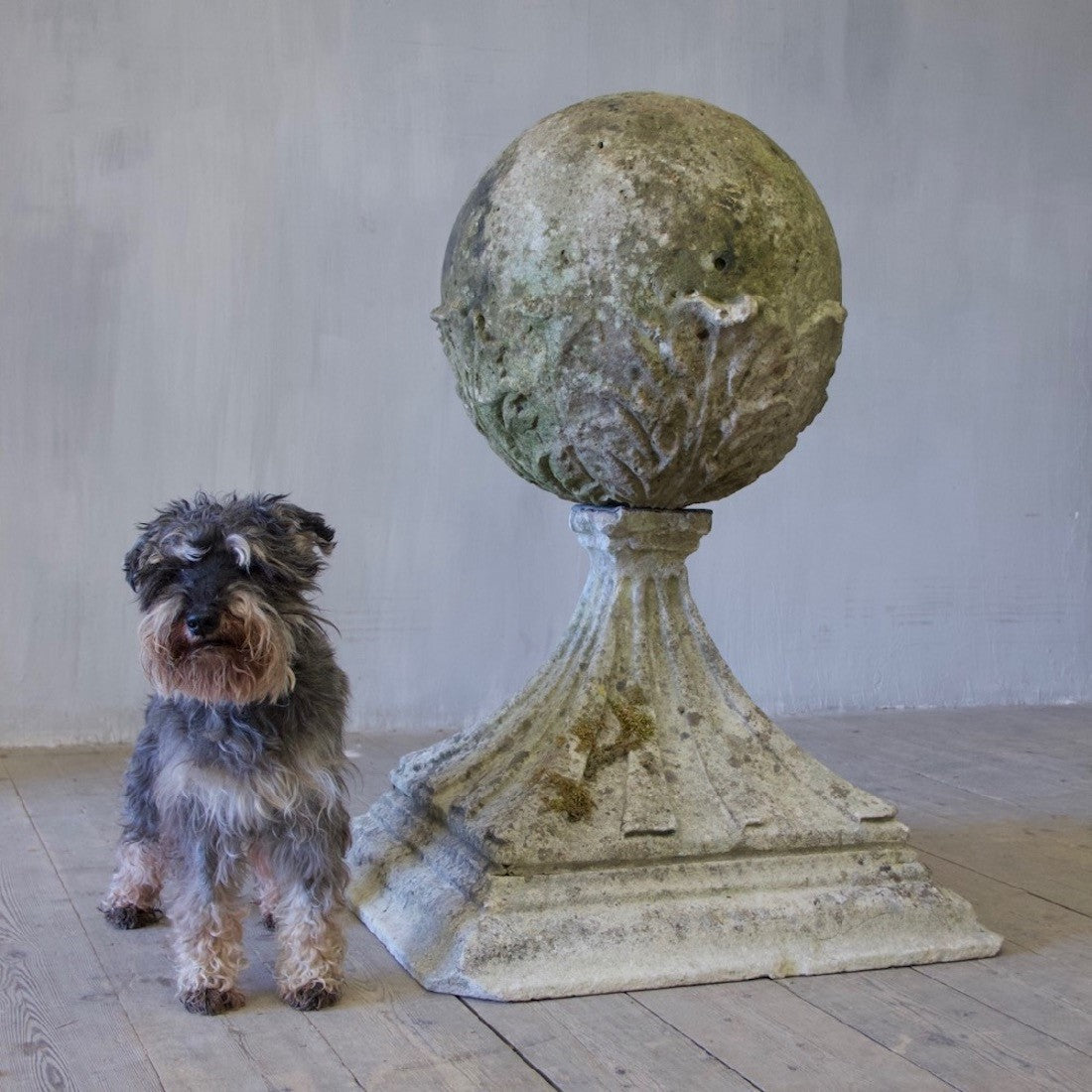 A Georgian carved stone pier ball