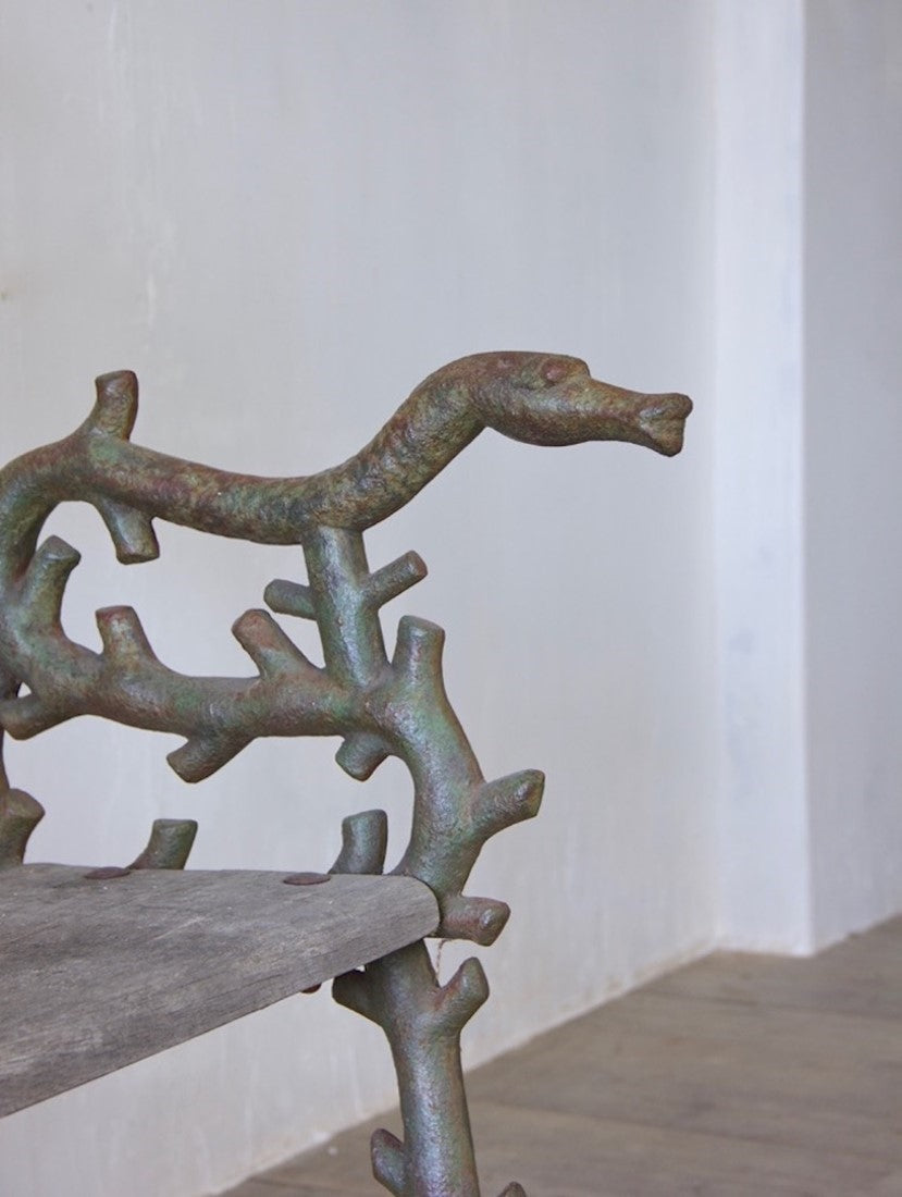 A serpent bench