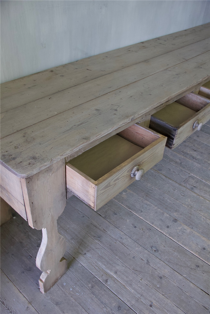 A C18th English dresser base