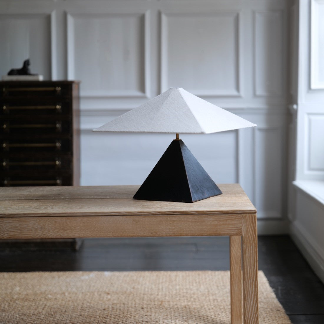 The form lamp | pyramid
