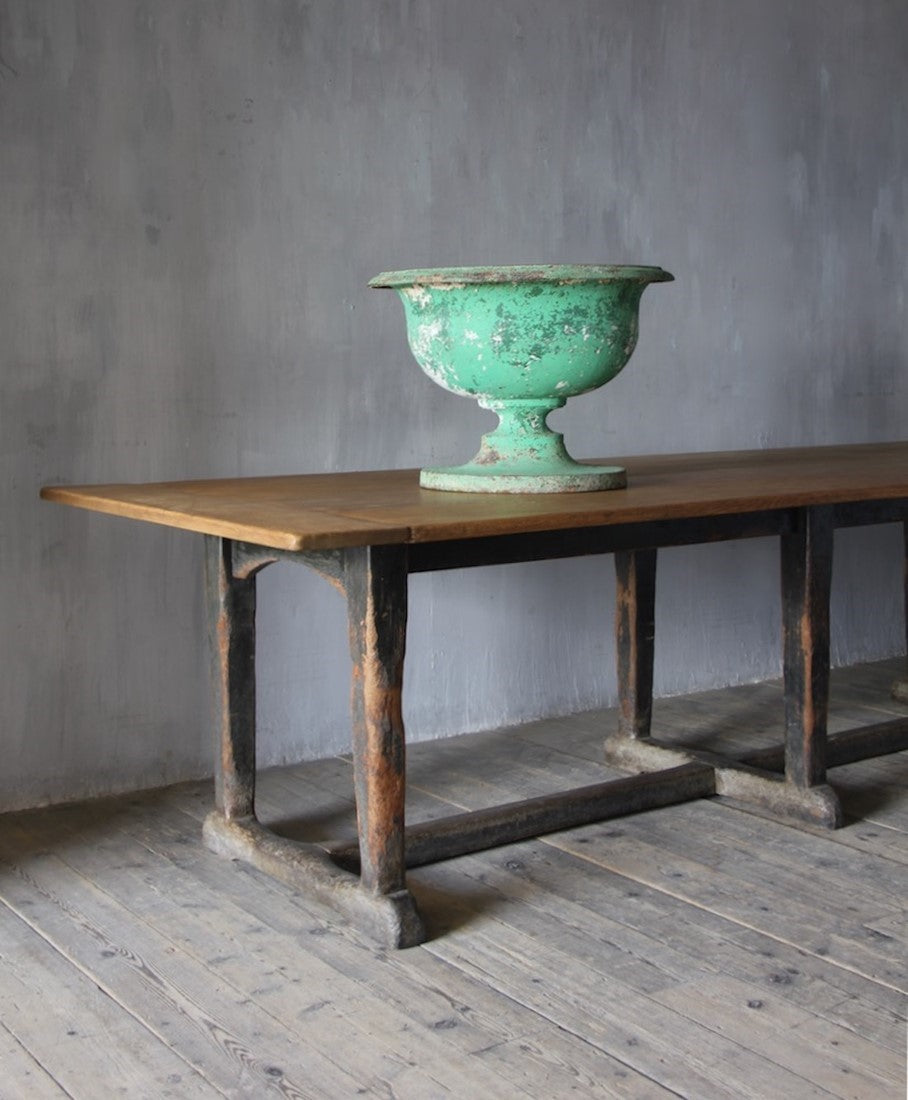 A classical nineteenth century wine cooler