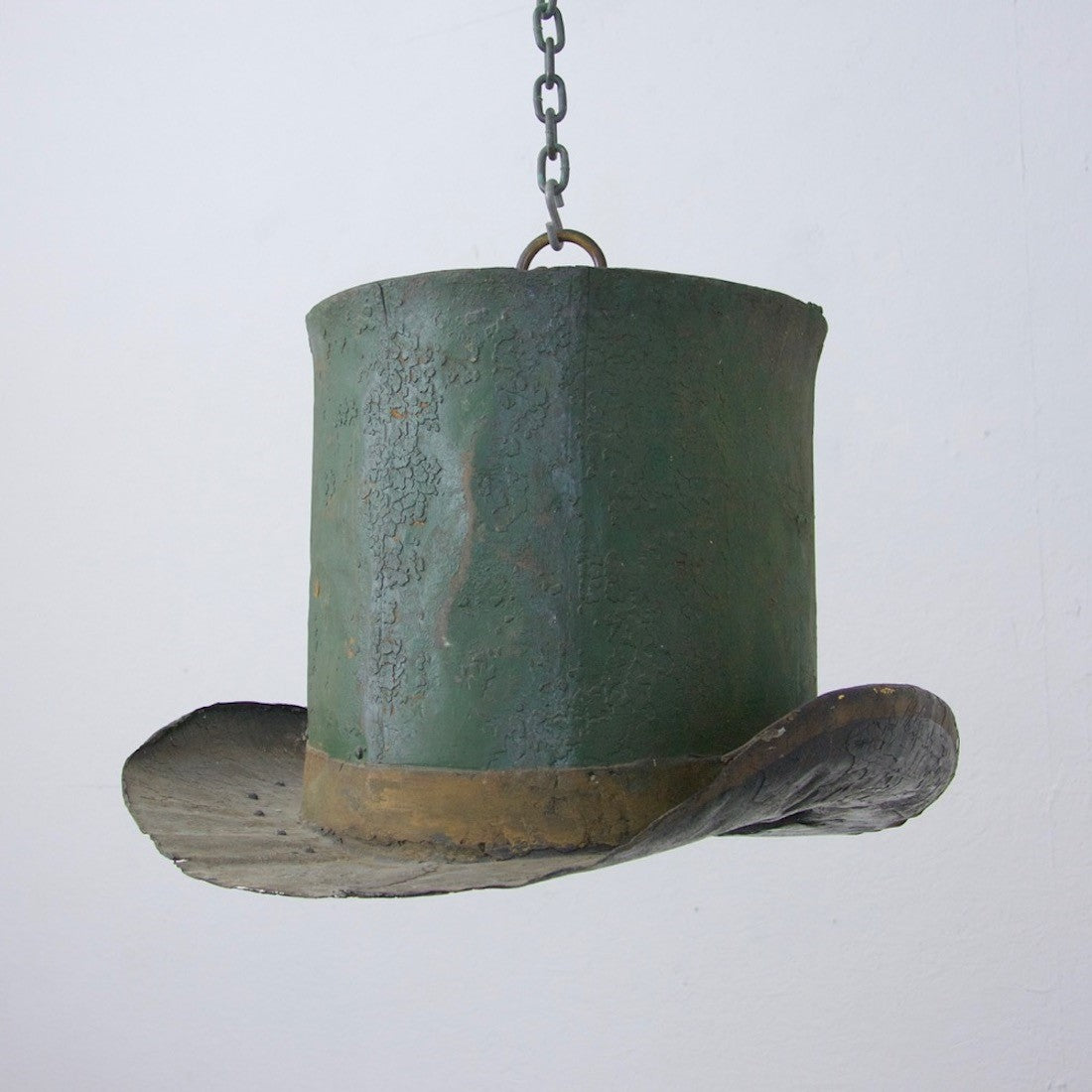 A C19th hatter's shop sign