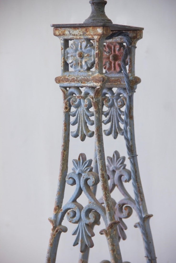 A pair of C19th baluster table lamps