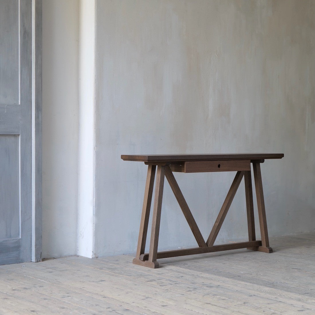 The pyramid table