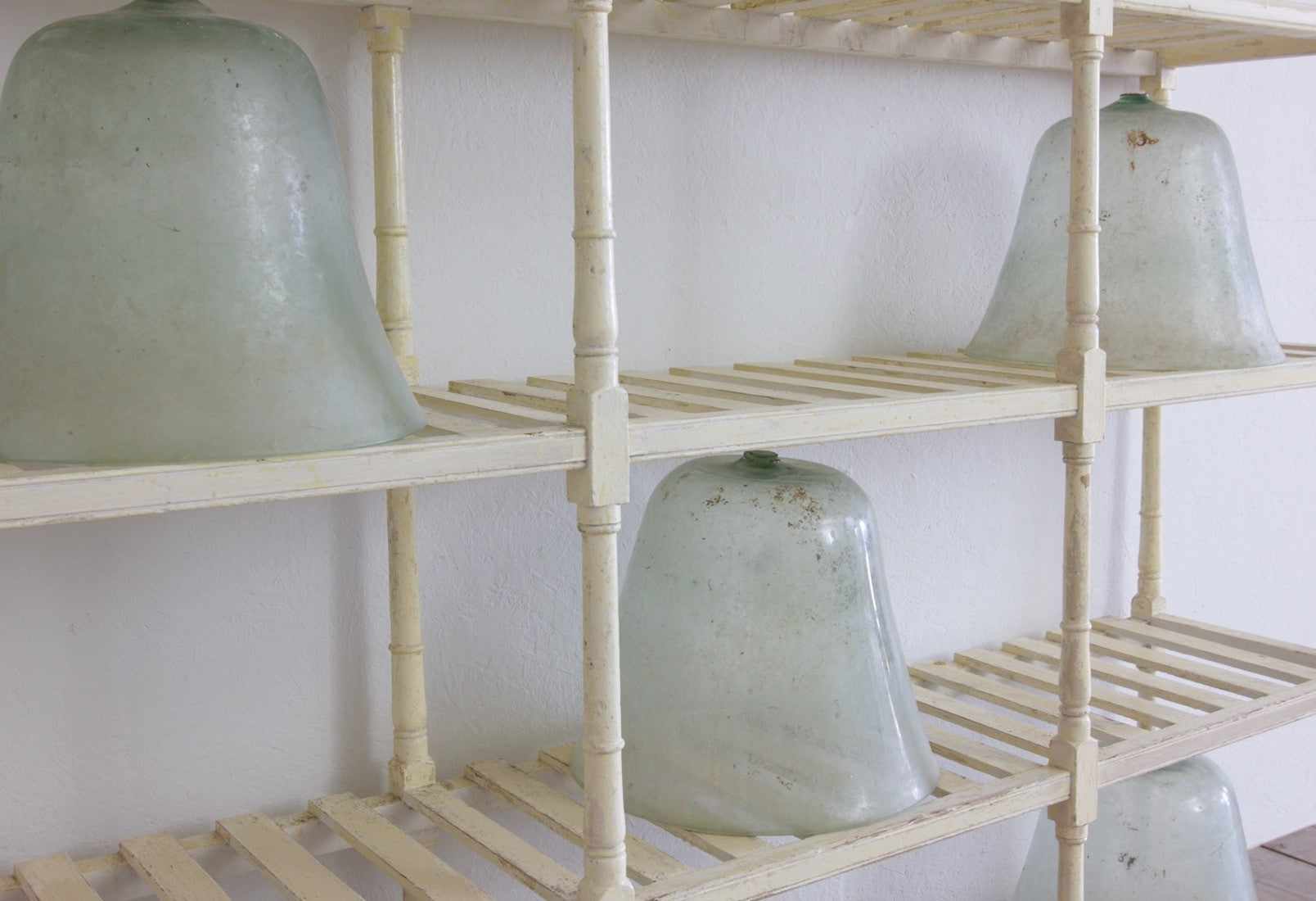 A C19th English linen rack