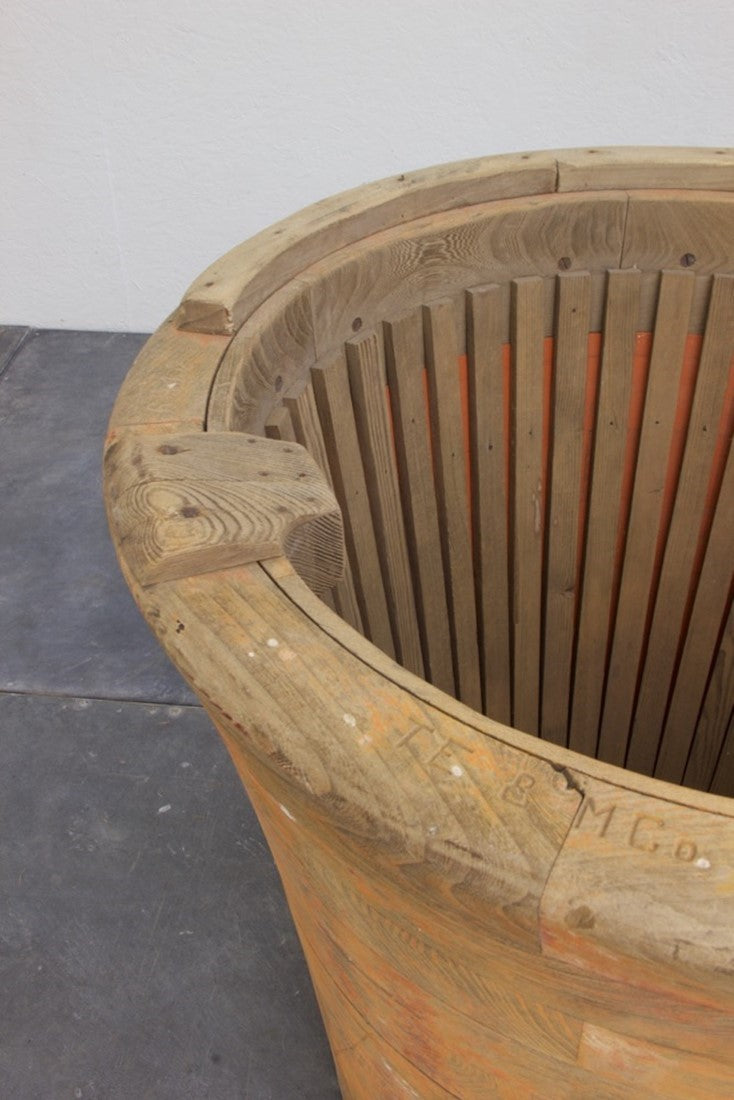 A wooden 'brick' tub