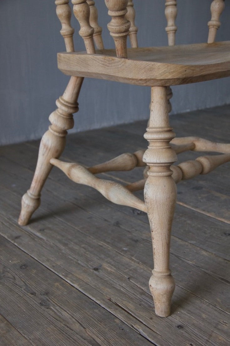 A set of 8 captain's chairs